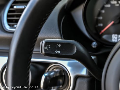 Used 2025 Porsche 718 Cayman image 36