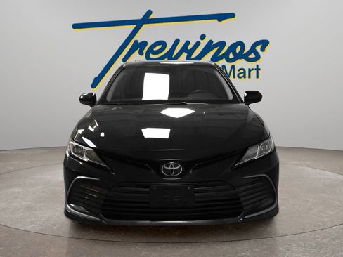 Used 2023 Toyota Camry LE FWD image 3