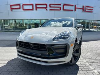 Used 2026 Porsche Macan AWD/4WD video 1