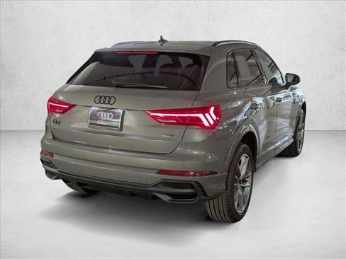 New 2025 Audi Q3 2.0T Premium image 2
