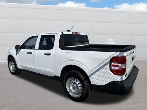 Used 2025 Ford Maverick XL w/ Equipment Group 102A image 3