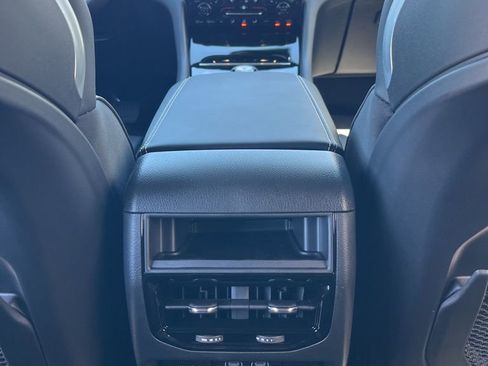 New 2025 Jeep Grand Cherokee Overland w/ Luxury Tech Group IV image 28