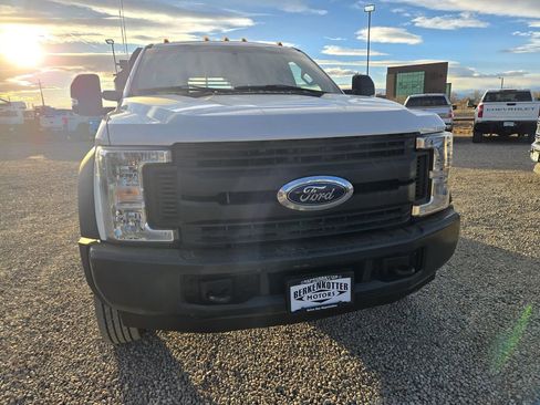Used 2018 Ford F550 2WD Crew Cab Super Duty w/ Power Equipment Group image 5