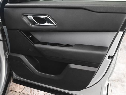 Used 2024 Land Rover Range Rover Velar S image 11