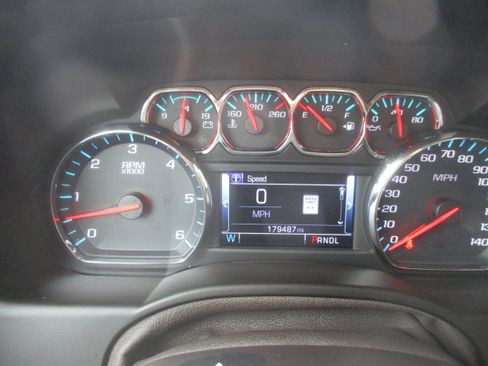 Used 2018 GMC Yukon XL SLT RWD image 23
