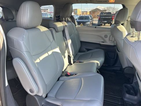 Certified 2024 Toyota Sienna XLE image 14