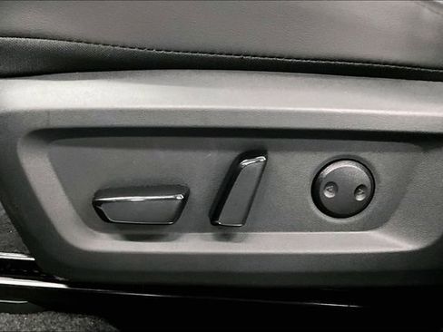 New 2026 Nissan Rogue SV FWD image 31
