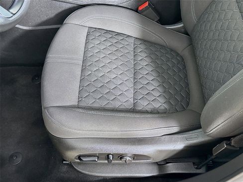 Used 2021 Chevrolet Blazer LT image 18