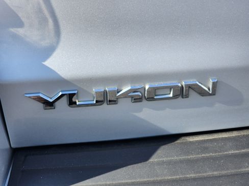 Used 2016 GMC Yukon SLE w/ Convenience Package image 12