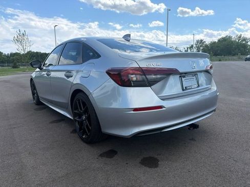 Used 2025 Honda Civic Sport image 11