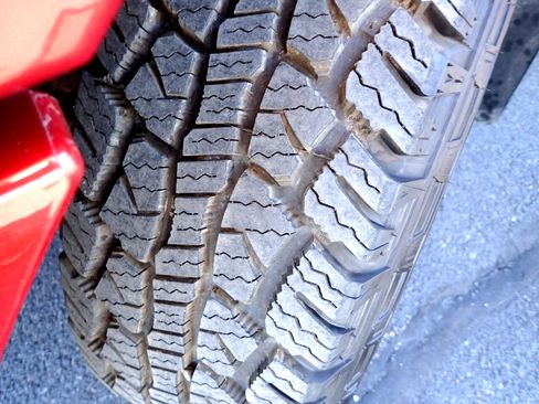 Used 2001 Isuzu Rodeo LS image 21