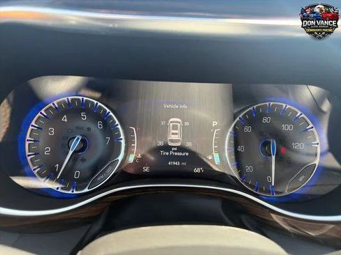 Certified 2022 Chrysler Pacifica Pinnacle AWD/4WD image 16