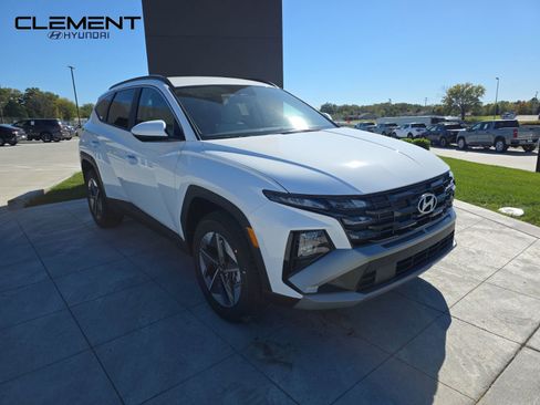 New 2026 Hyundai Tucson SEL image 3