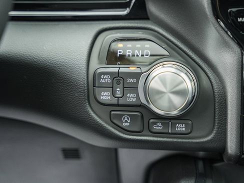 New 2026 RAM 1500 Laramie AWD/4WD image 31