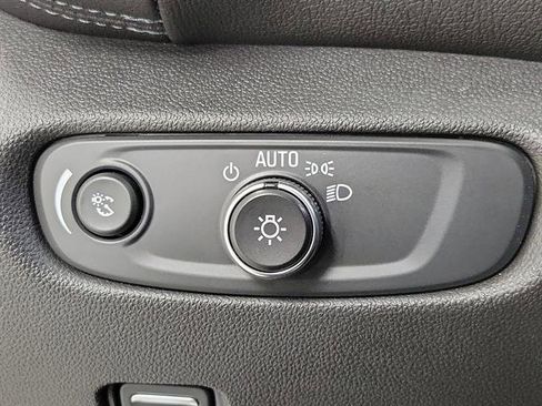 Used 2021 Chevrolet Blazer LT image 19