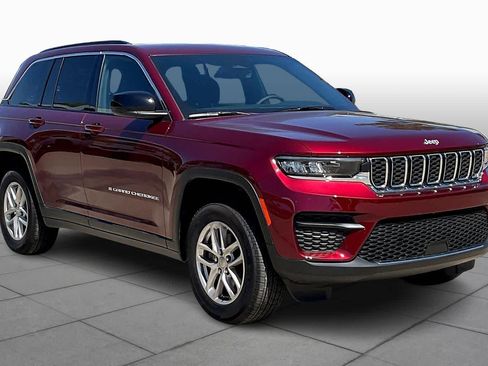 New 2025 Jeep Grand Cherokee Laredo X w/ Luxury Tech Group I AWD/4WD image 2