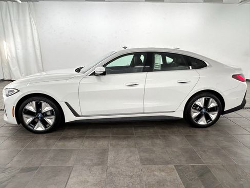 Used 2024 BMW i4 eDrive40 w/ Premium Package image 2