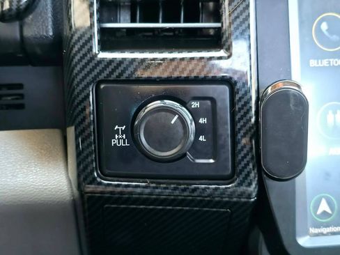 Used 2017 Ford F150 XL w/ Equipment Group 101A Mid AWD/4WD image 19
