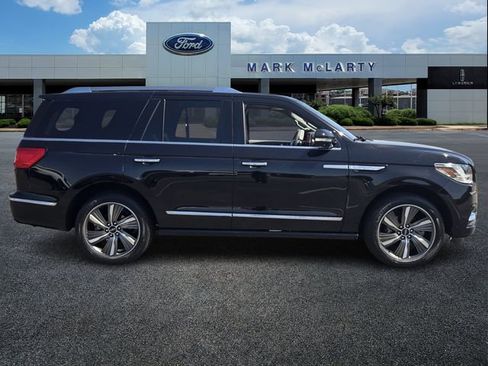 Certified 2019 Lincoln Navigator Reserve AWD/4WD image 6