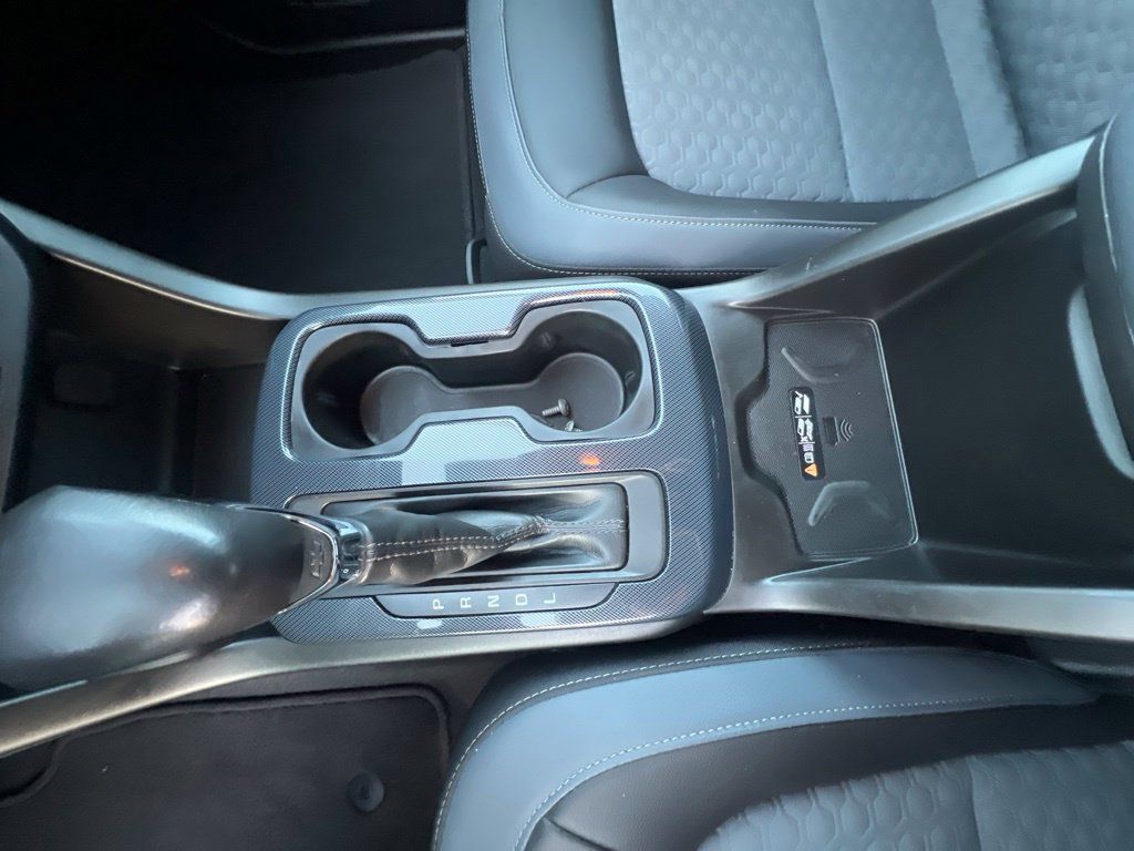 Used 2022 Chevrolet Colorado Z71 RWD image 37