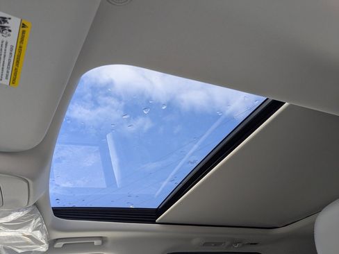 New 2026 Ford Expedition Active image 21