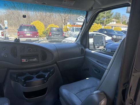 Used 2007 Ford E-250 and Econoline 250 image 14