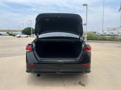 Used 2022 Nissan Sentra SR w/ Midnight Edition FWD image 4