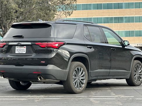 Certified 2023 Chevrolet Traverse RS image 4
