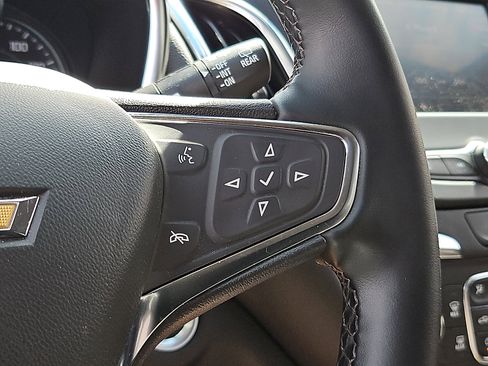 Used 2024 Chevrolet Equinox LT FWD image 21