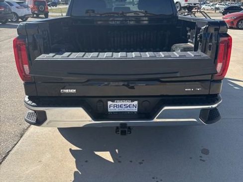 Used 2025 GMC Sierra 1500 SLT AWD/4WD image 12