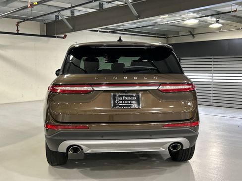 Used 2022 Lincoln Corsair AWD w/ Premium Package image 3