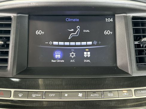 Used 2019 INFINITI QX60 Luxe w/ Essential Package image 17
