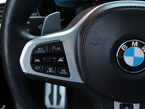 Used 2021 BMW M550i xDrive AWD/4WD image 27