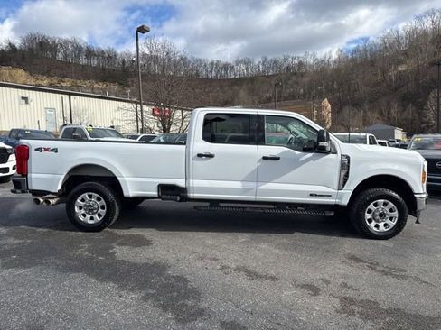 Used 2024 Ford F250 XLT image 2
