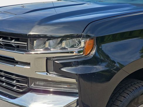 Used 2019 Chevrolet Silverado 1500 LT w/ All-Star Edition AWD/4WD image 32