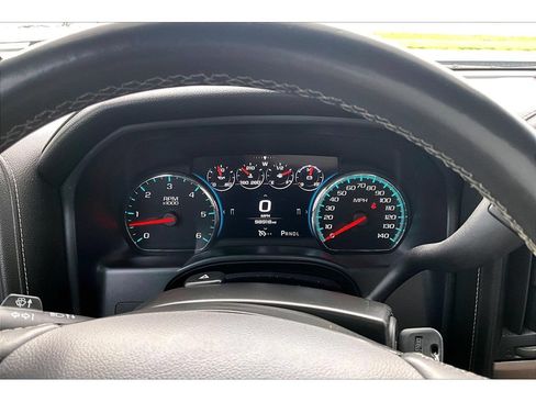 Used 2017 GMC Sierra 1500 Denali w/ Denali Ultimate Package AWD/4WD image 22