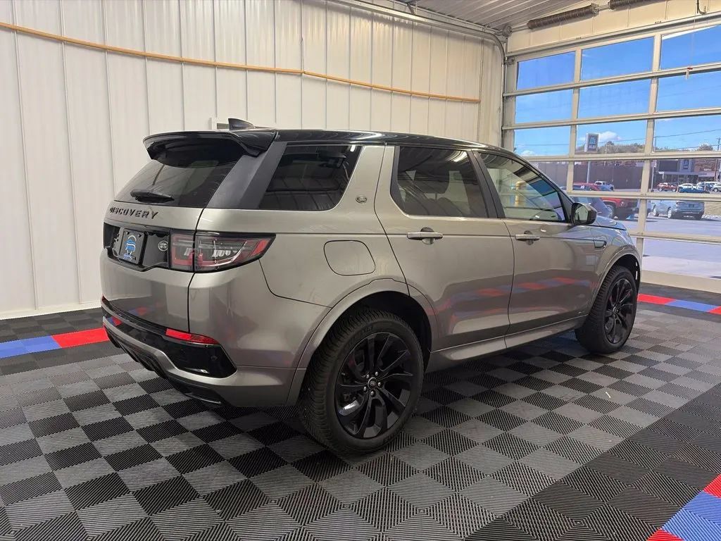 Used 2020 Land Rover Discovery Sport SE R-Dynamic AWD/4WD image 3