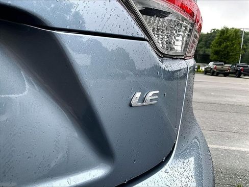 Used 2024 Toyota Corolla LE FWD image 29
