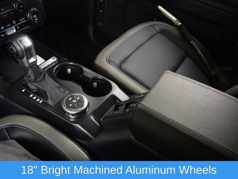 Used 2026 Ford Bronco Outer Banks AWD/4WD image 13