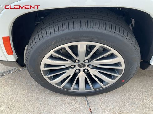 New 2025 Jeep Wagoneer Series II image 6