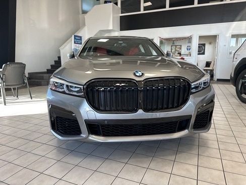 Used 2022 BMW 750i xDrive w/ Executive Package image 20