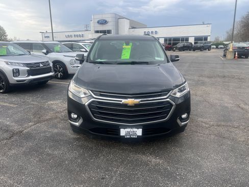 Used 2020 Chevrolet Traverse LT image 3