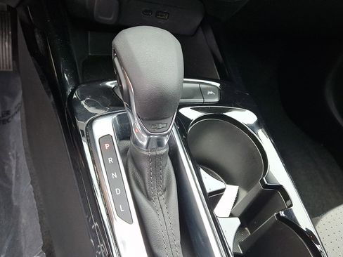 Used 2025 Chevrolet Trax LT image 13