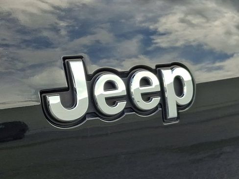 Used 2023 Jeep Grand Cherokee L Overland AWD/4WD image 34