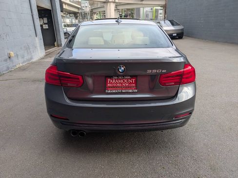 Used 2017 BMW 330e image 4