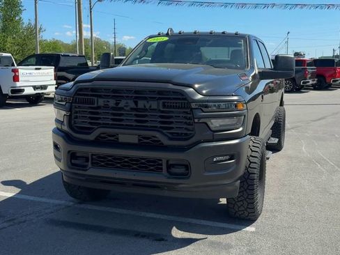 Used 2025 RAM 2500 Tradesman AWD/4WD image 2