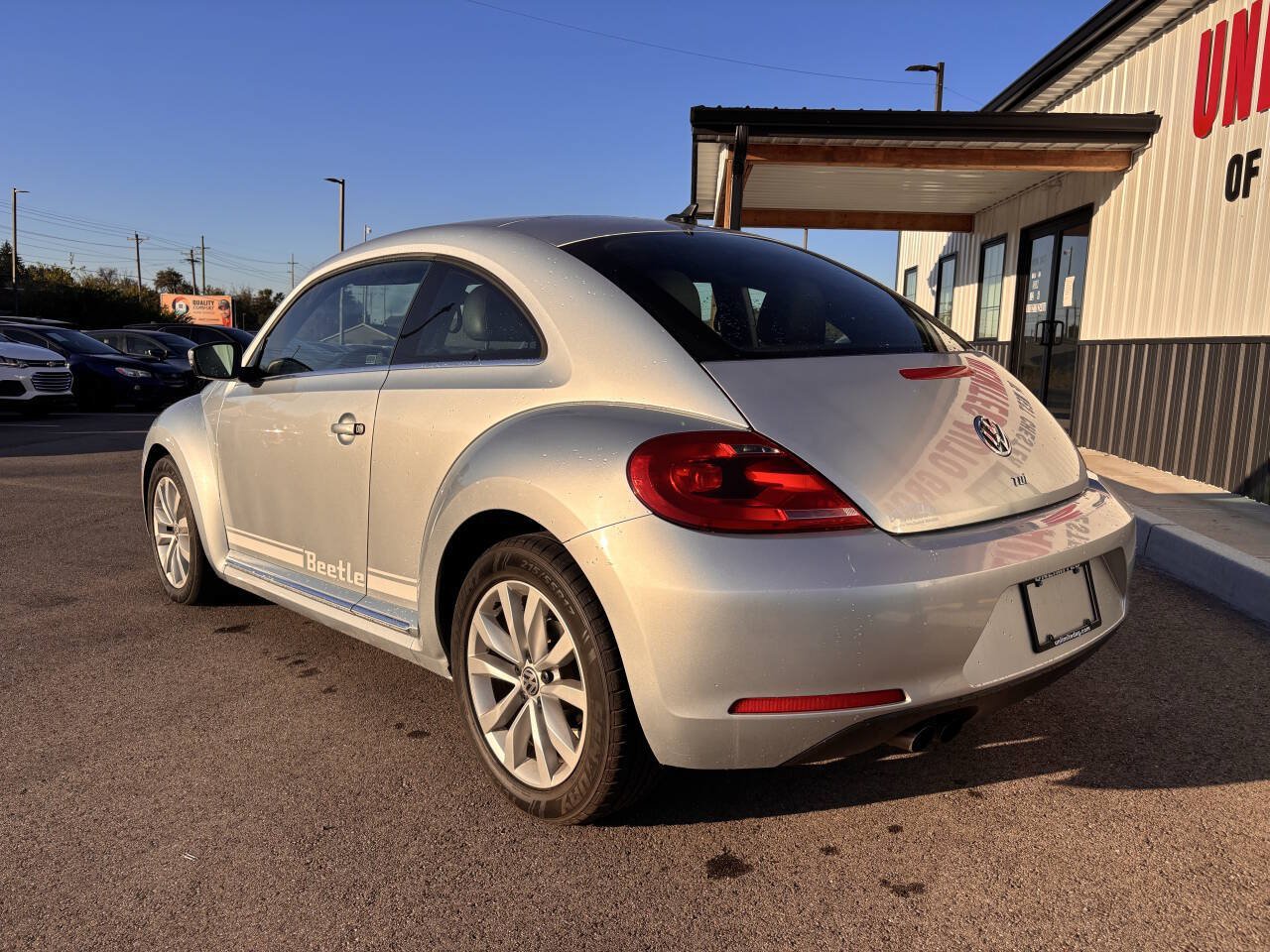 Used 2014 Volkswagen Beetle TDI FWD image 10