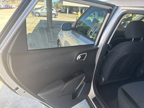 Used 2020 Kia Soul S image 15