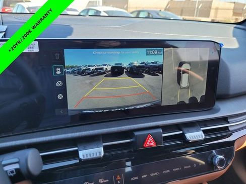 New 2026 Kia Sportage X-Line w/ X-Line Technology Package image 9