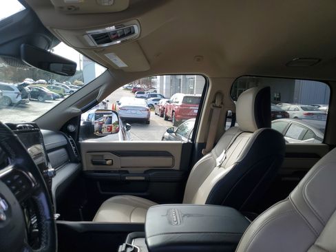 Used 2019 RAM 2500 Limited image 17